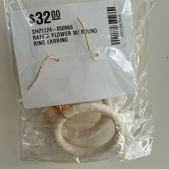 White Gold Hoop Earrings - Picture 1 of 2